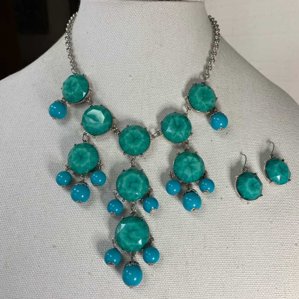 Large drippy blue and green marbled statement necklace set